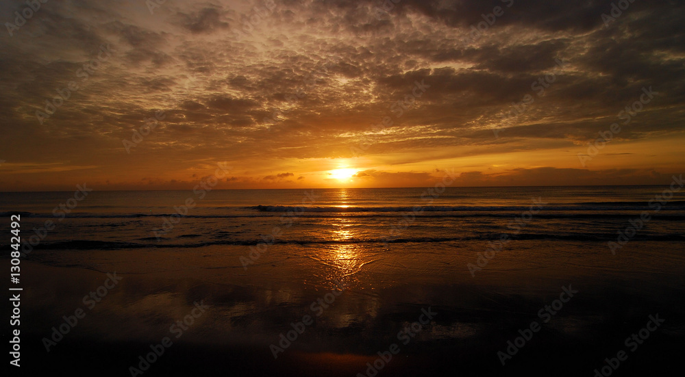 Fototapeta premium Boca Sunrise / Sunrise at Spanish River Park in Boca Raton Florida