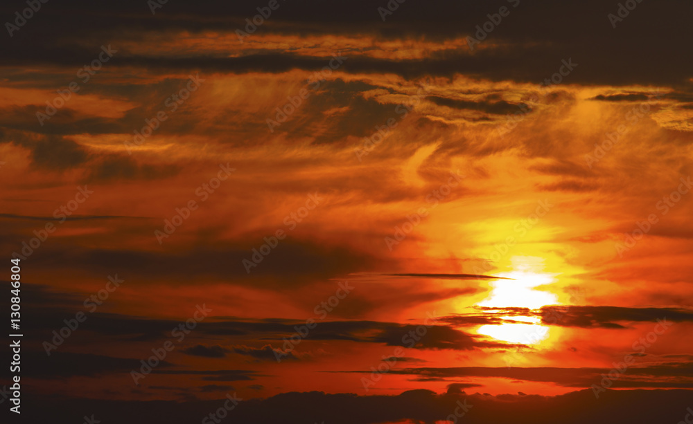 Fototapeta premium Beautiful sunset with dramatic clouds on the sky