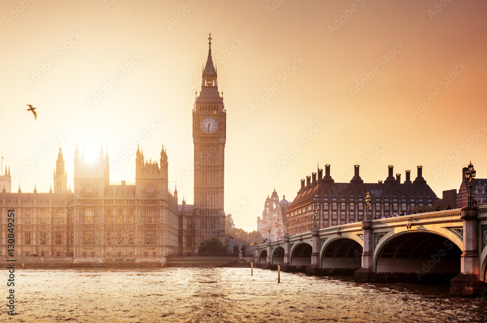 Obraz premium Big Ben and Westminster at sunset, London, UK