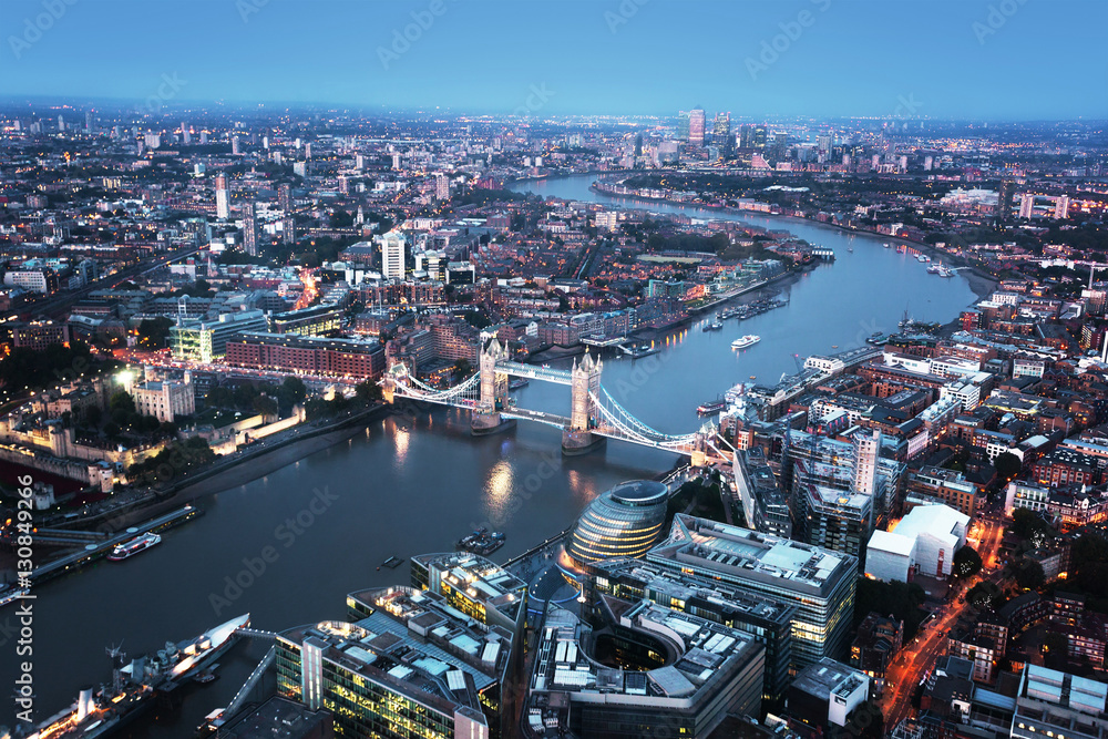 Obraz premium London aerial view with Tower Bridge, UK