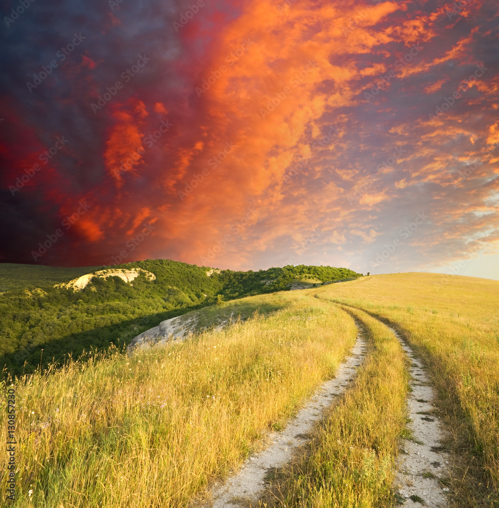 Obraz premium Road lane and deep sky.
