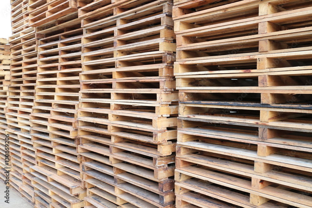 Wood pallet stack Wood pallet stack