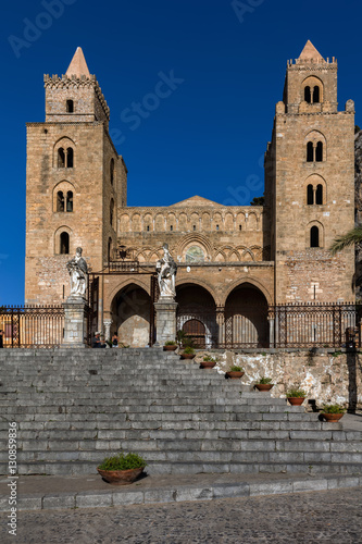 фотографія Cefalu's Cathedral, one of the most interesting buildings in Sicily, originated by the Norman King Roger II, consecrated in 1267