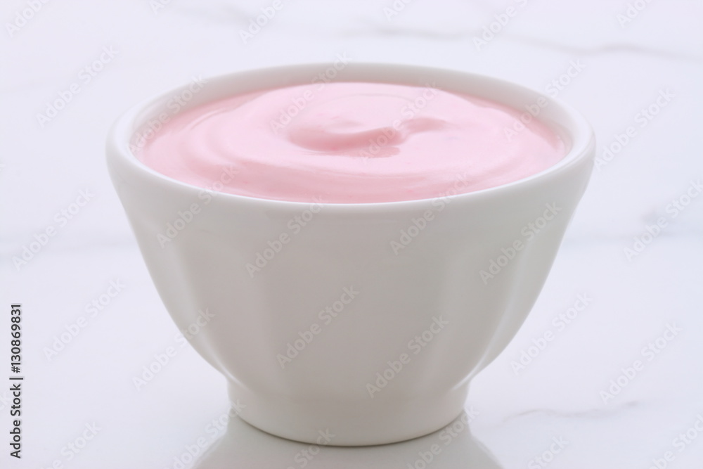 Artisan greek strawberry yogurt Artisan greek strawberry yogurt