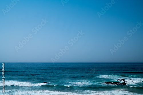 Fototapeta Naklejka Na Ścianę i Meble -  Atlantic ocean in Portugal