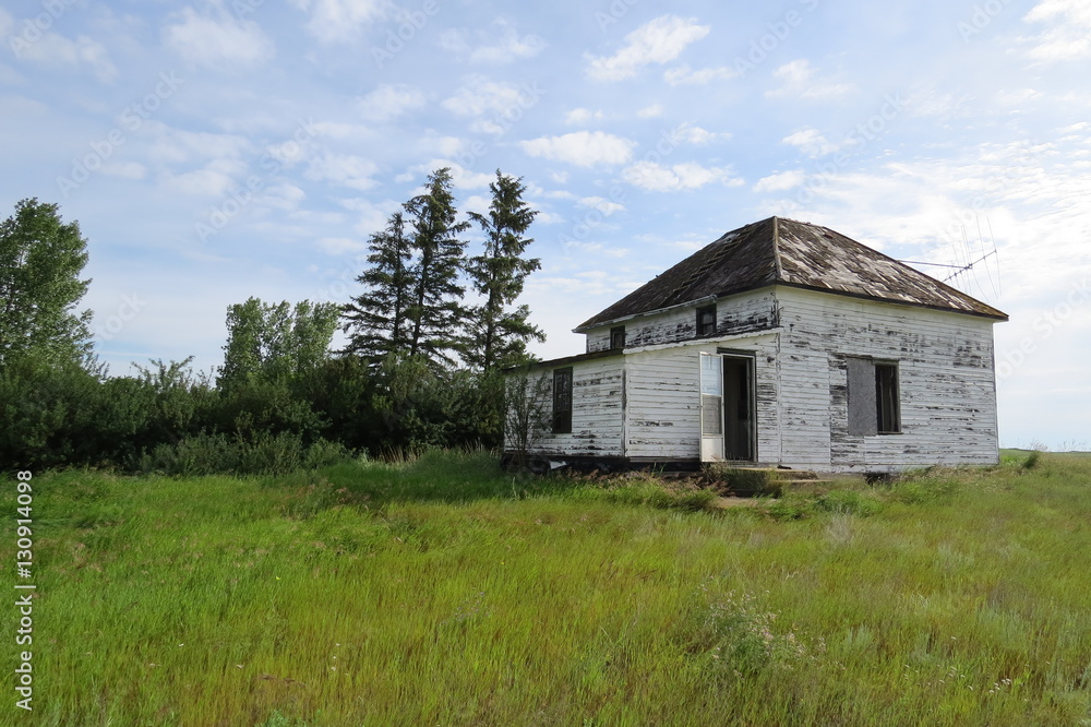 Photography: Old ghost towns and abandoned buildings all over the province. Saskatchewan, Canada.