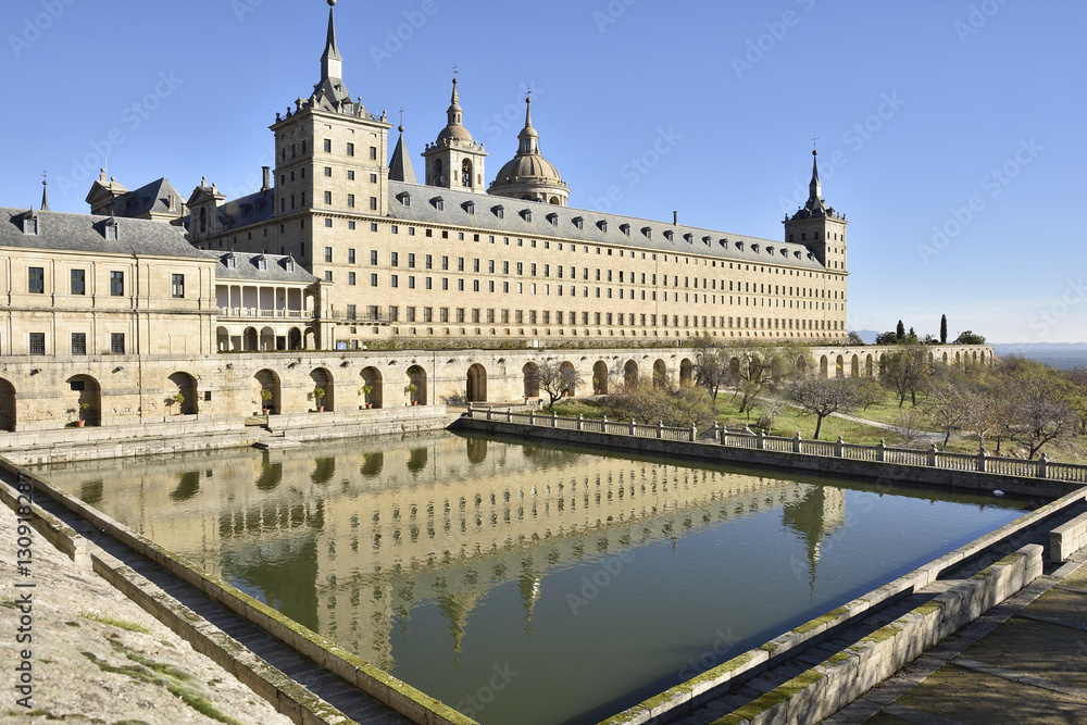 Monasterio del Escorial monumento  nacional