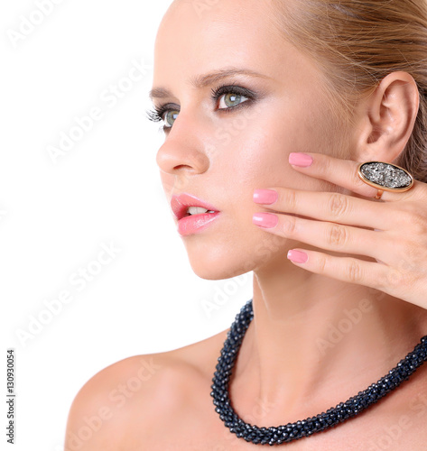 Young woman with stylish ne...