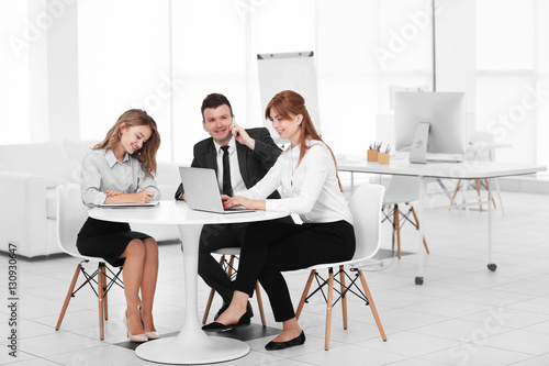 Business people at modern o...