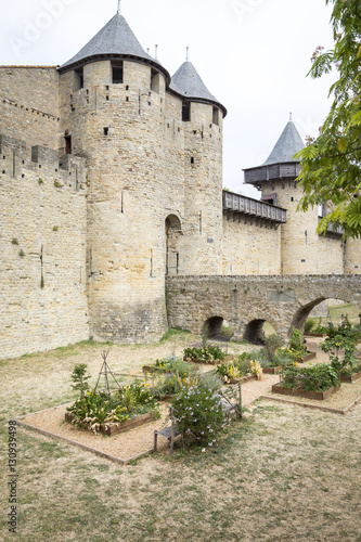 Carcassonne - fortified French town © Nivellen77
