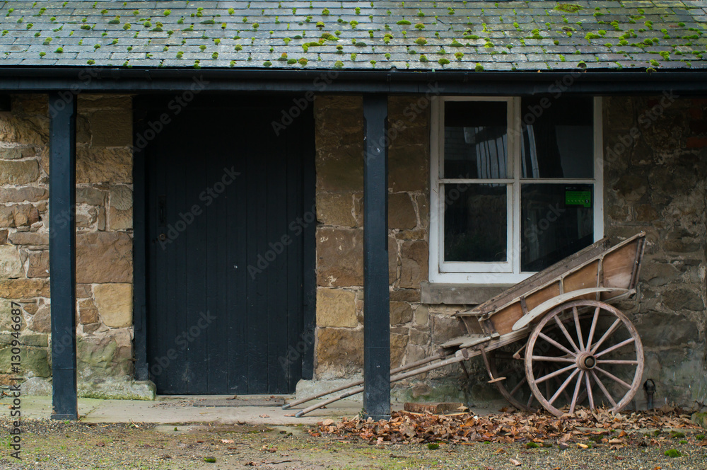 Fototapeta premium old time wagon cabin