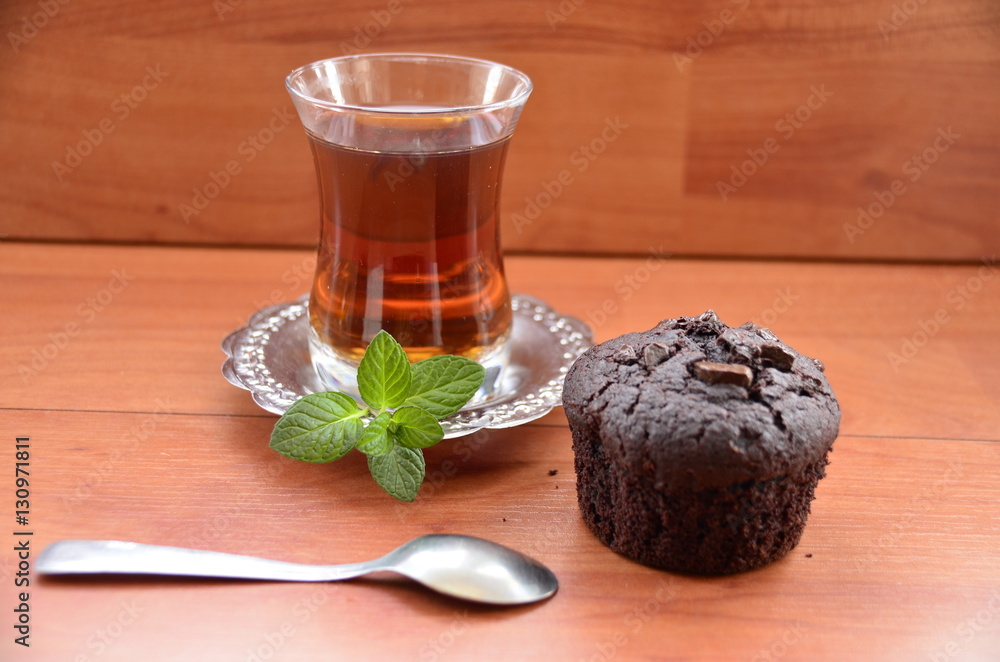 Naneli çay ve Mini kek Naneli çay ve Mini kek