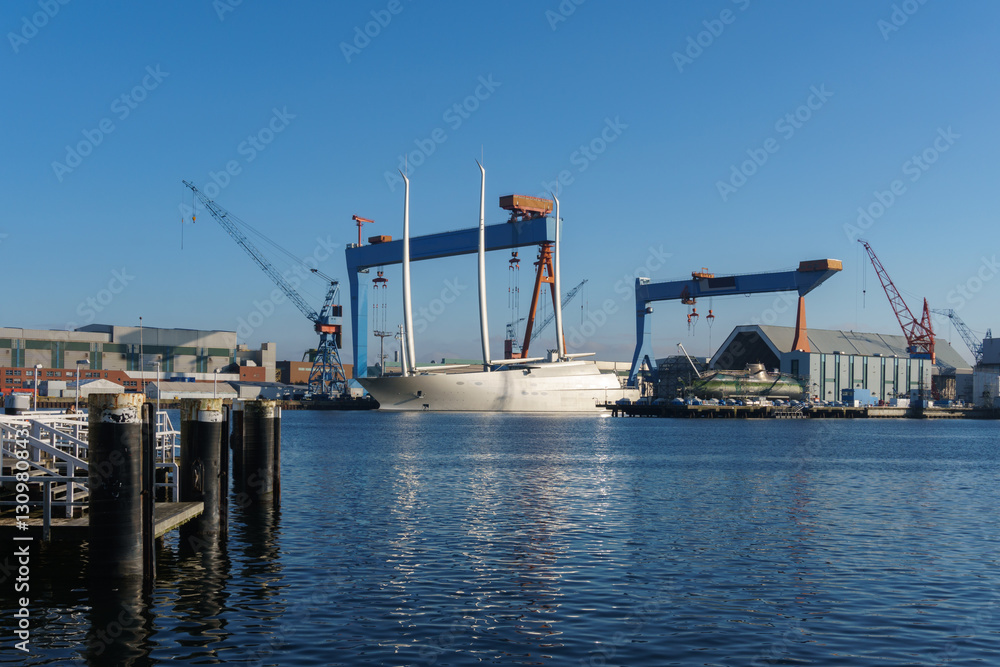 Schiffswerft in der Landeshauptstadt Kiel