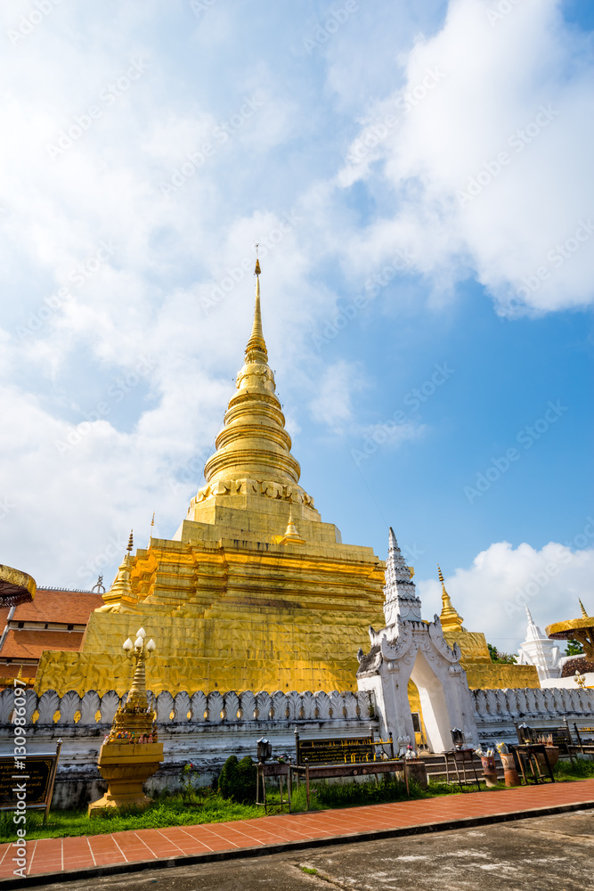 beautiful golden buddhist pagoda beautiful golden buddhist pagoda