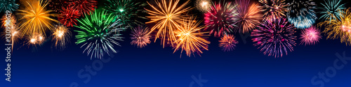 Canvas Print Buntes Silvesterfeuerwerk als Panorama Hintergrund