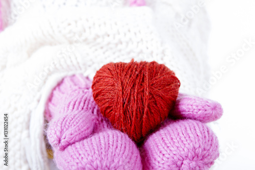 heart hands mitten