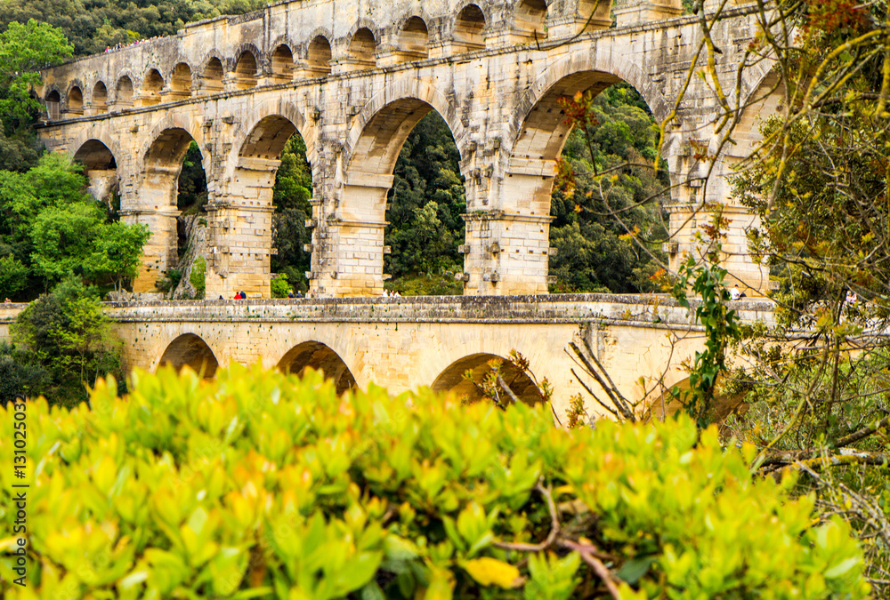 Obraz premium Double Arches of the Pont du Gard Roman Aqueduct in France
