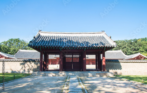Jongmyo, the Royal Ancestral Shrine of the Joseon Dynasty   © van_sinsy