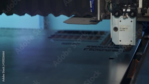 Machine For Cutting Sheet Metal In The Work