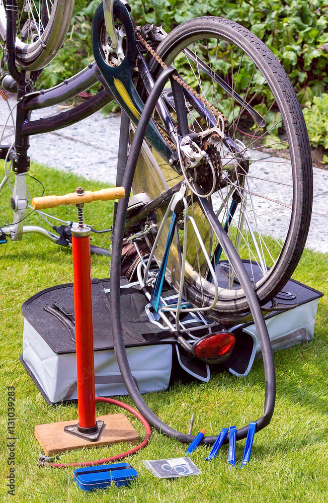 Bicycle upside down flat tire repair