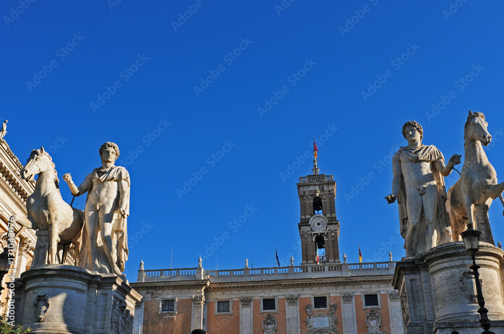 Obraz premium Roma, le Statue di Piazza del Campidoglio