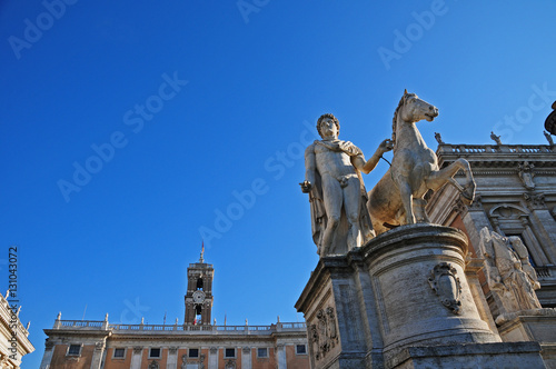 Roma, le Statue di Piazza del Campidoglio