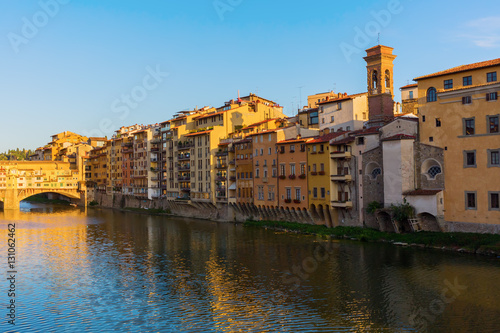 old city buildings along the Arno in Florence © Christian Müller