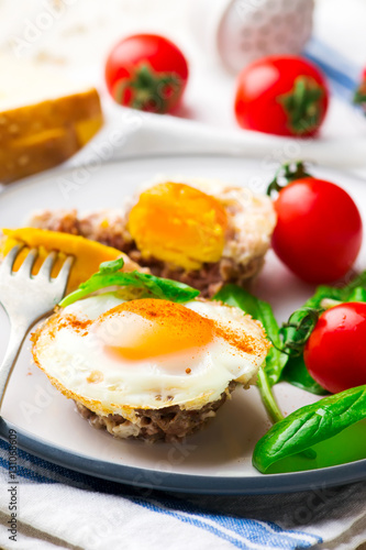 Breakfast Egg Muffins with vegetables