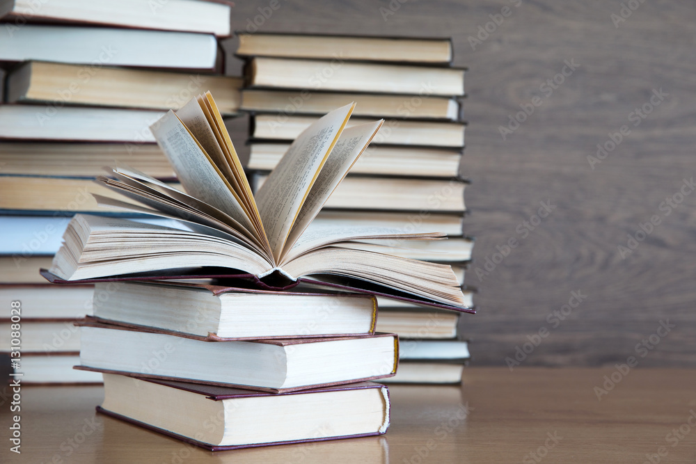 Naklejka premium books