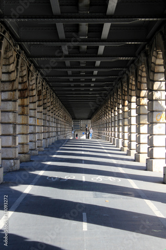 Paris - Pont de Bercy - M  tro A  rien 