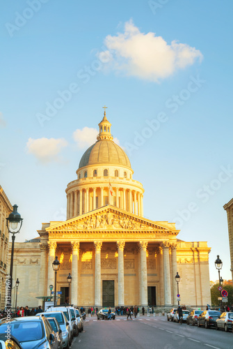 Obraz na płótnie The Pantheon building in Paris, France w salonie