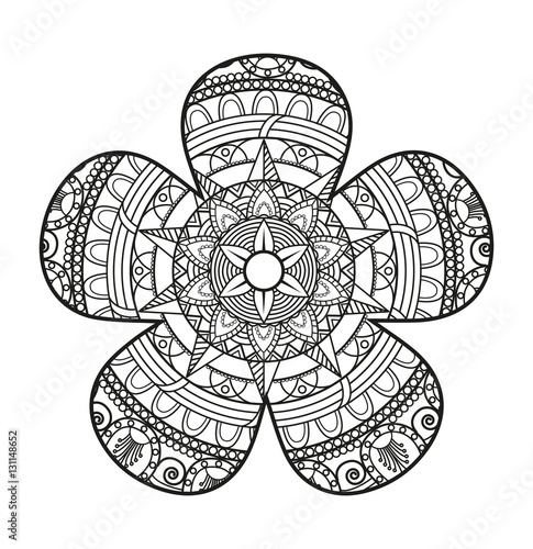 Vector illustration of black and white mandala flower for coloring book, fiore mandala in bianco e nero da colorare vettoriale