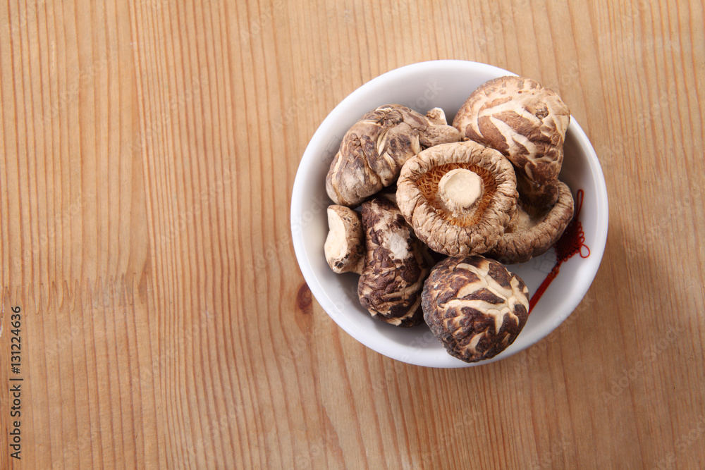 dry mushroom dry mushroom