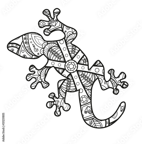 Vector illustration of a black and white mandala gecko for coloring book, geco mandala in bianco e nero da colorare vettoriale