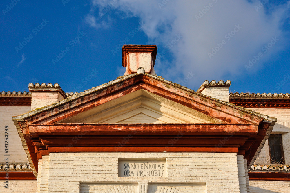 Iglesia de San Nicolás en el Albaicín de Granada, España