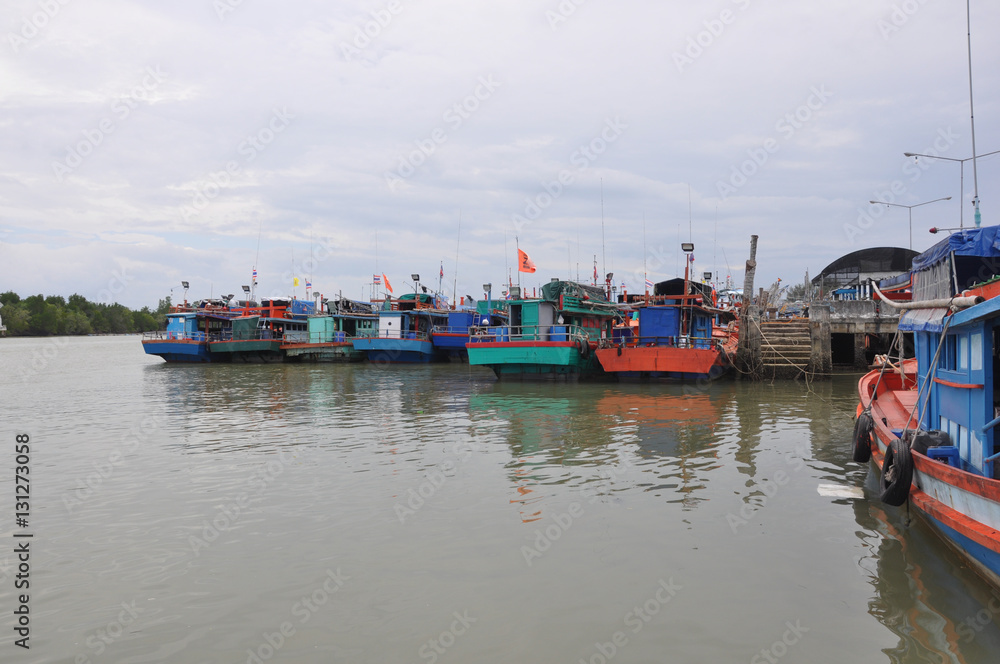 Many Ship Park at Pak Bara pier