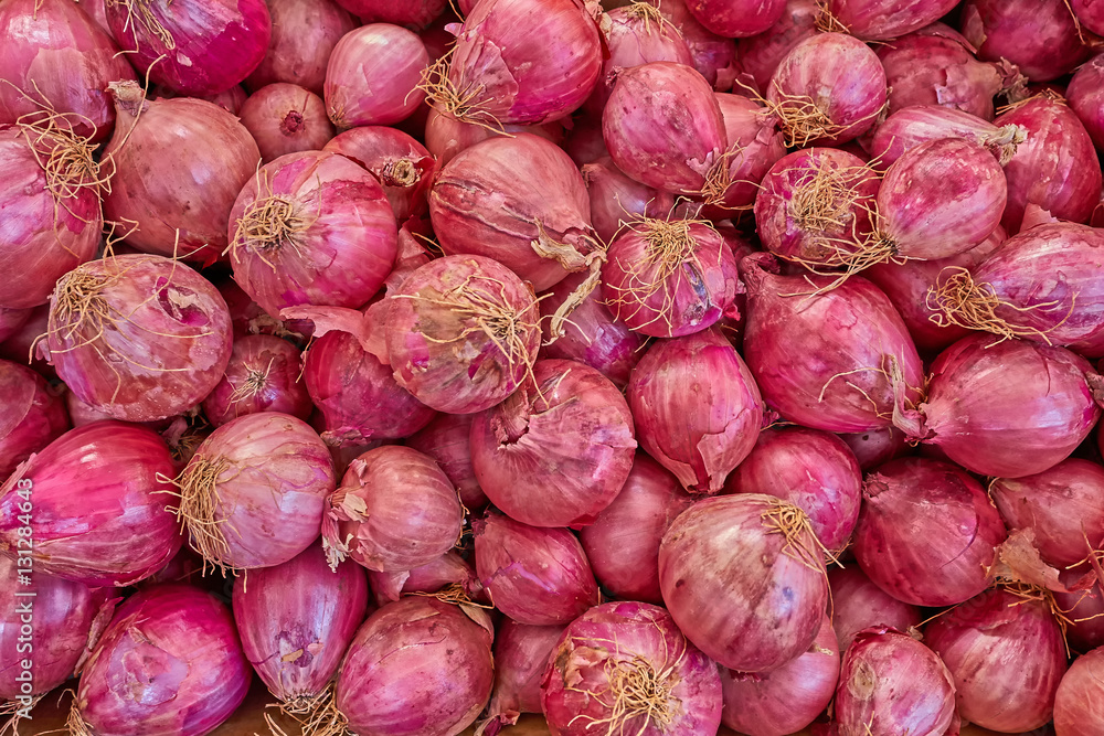real organic red onions are not perfect looking but... real organic red onions are not perfect looking but...