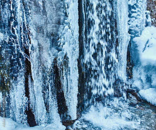 Icicles from a frozen waterfall © Xalanx