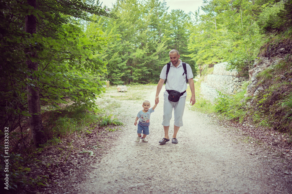 Fototapeta premium Happy kids in nature enjoying