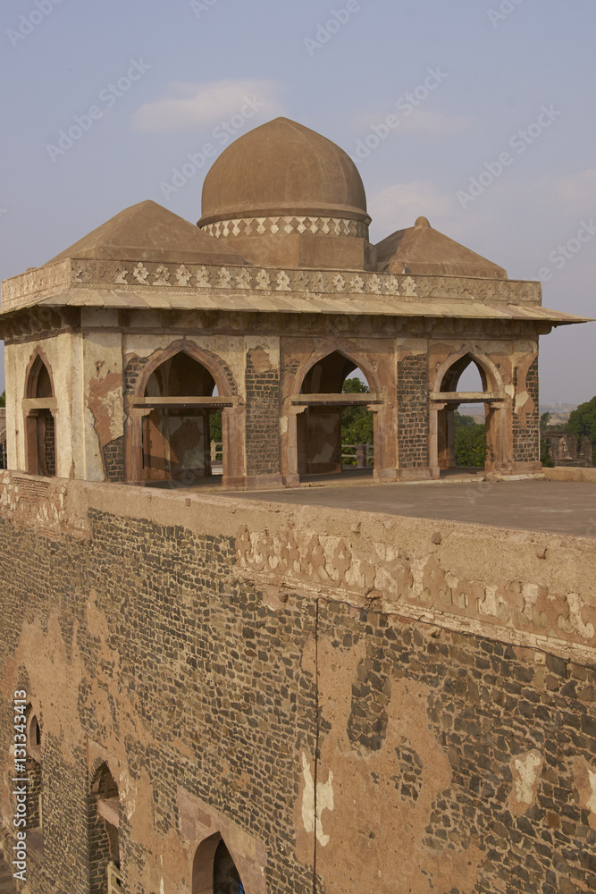 Mandu: Symbol of Love – Queen of Treasures