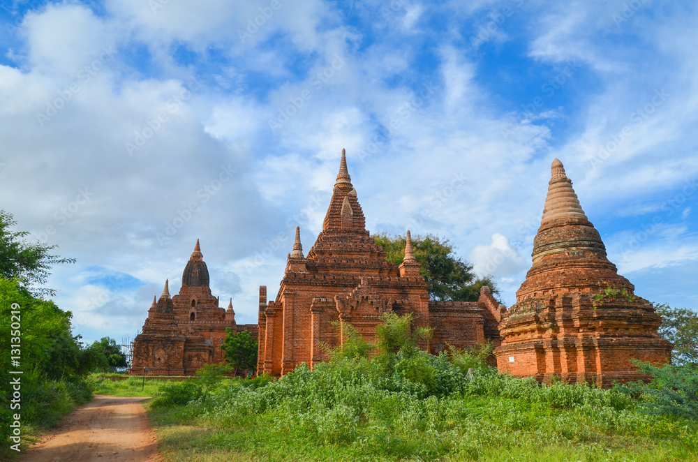 Fototapeta premium Ancient temples in Bagan, Myanmar