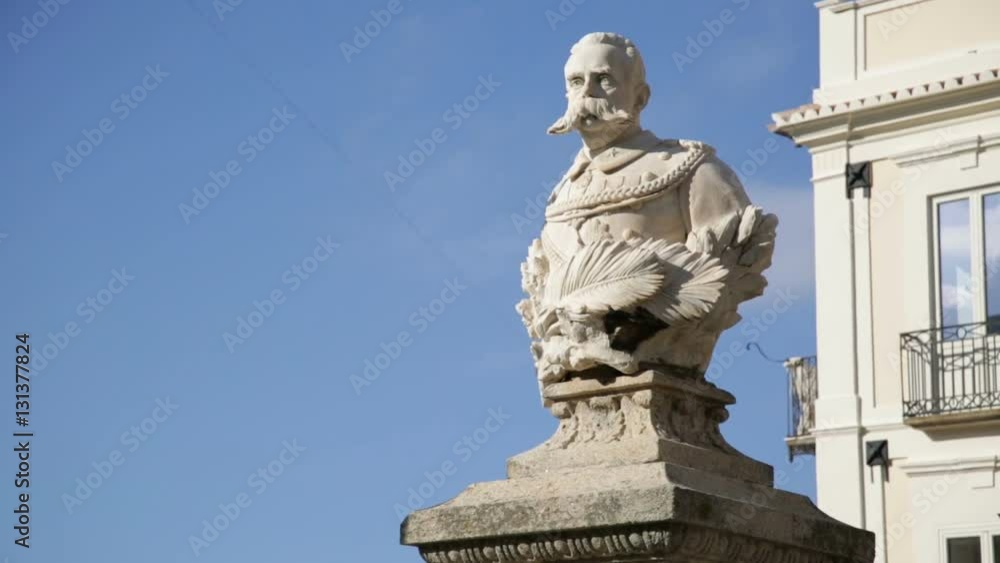 Statua a Pizzo Statua a Pizzo