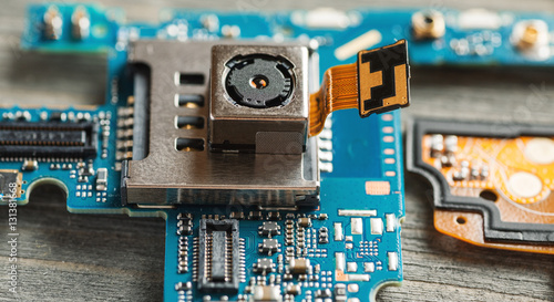 Obraz na płótnie Cell phone camera module with other parts of device w salonie