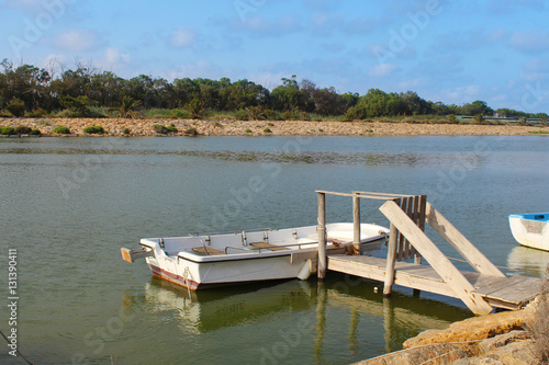 Barcos en la desembocadura del R  o Segura