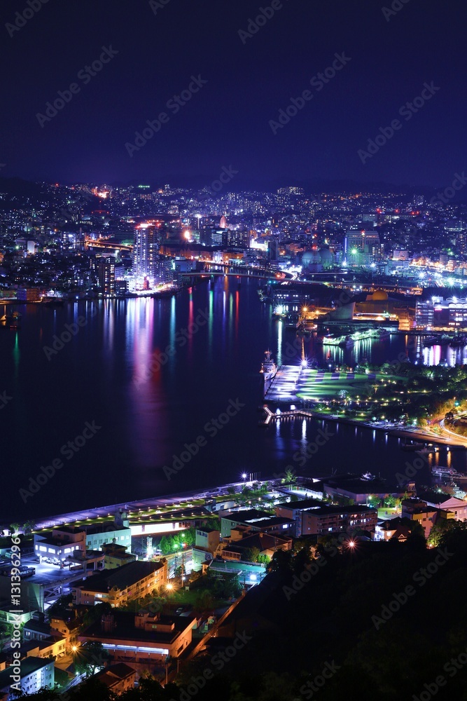 Fototapeta premium Wgląd nocy Nagasaki