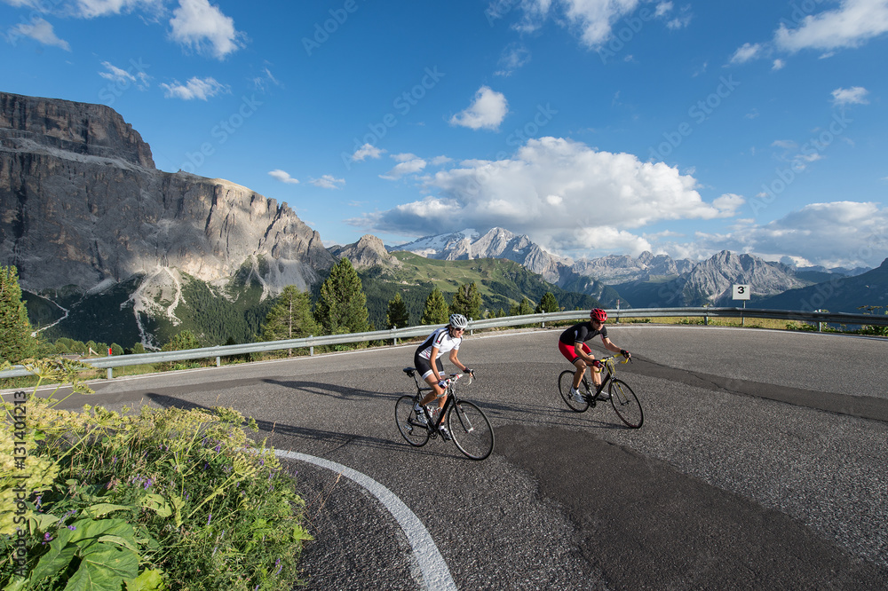 Naklejka premium endurance cycling to mountain pass