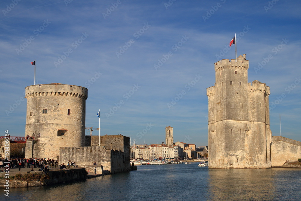 La tour de la Chaîne et La tour Saint-Nicolas à La Rochelle