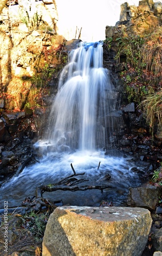 Cataratas saltos de agua en plena naturaleza