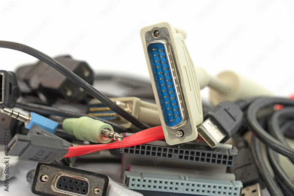 Alte Computerkabel, Elektroschrott, Recycling Alte Computerkabel, Elektroschrott, Recycling
