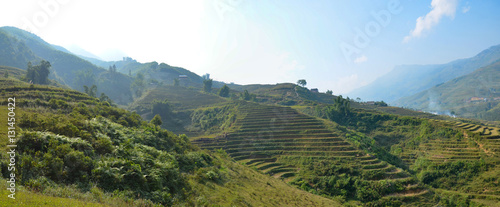 Vue panoramique rizières en terrasse - Sa Pa - Vietnam © Arnaud